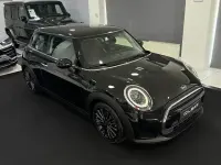 Gebraucht Mini John Cooper Works Classic 102 PS (75 kW) 2021 Midnight black metallic Kleinwagen