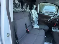 Neu Opel Combo-e Life XL 100 kW (136 PS) 2025 Weiss Van