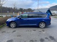 Gebraucht Chrysler Pacifica Touring 264 PS (194 kW) 2018 Blau Kombi