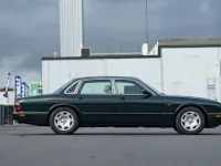 Gebraucht Jaguar XJ8 Sovereign 284 PS (208 kW) 2001 Grün Limousine
