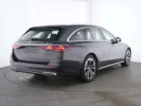 Gebraucht Mercedes E220 197 PS (144 kW) 2025 Grau Kombi