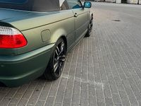 Second-hand BMW 325 196 CP (144 kW) 2003 Verde Cabrio