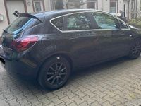 Gebraucht Opel Astra 101 PS (74 kW) 2010 Schwarz Limousine