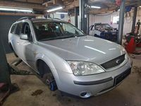 Gebraucht Ford Mondeo 125 PS (91 kW) 2002 Grau Kombi