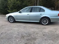 Gebraucht BMW 525 136 PS (100 kW) 2002 Silber Limousine