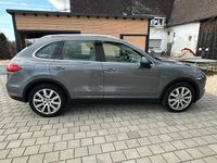 Gebraucht Porsche Cayenne 245 PS (180 kW) 2012 Grau SUV