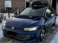 Gebraucht VW Passat Business 150 PS (110 kW) 2024 Blau Kombi