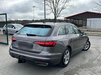 Gebraucht Audi A4 163 PS (119 kW) 2022 Beige Kombi