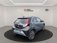 Neu Toyota Aygo X 72 PS (52 kW) 2025 Grau SUV