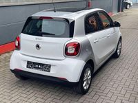 Gebraucht Smart ForFour Passion 71 PS (52 kW) 2014 Silber Kleinwagen