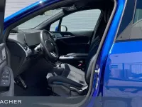 Gebraucht BMW 220 M Sport 163 PS (119 kW) 2025 M portimao blau metallic Van / Kleinbus