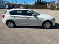 Gebraucht BMW 114 102 PS (75 kW) 2013 Weiß Kleinwagen