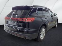 Gebraucht VW Touareg Basis 231 PS (169 kW) 2025 Grenadillschwarz metallic SUV