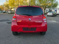 Używany Renault Twingo Authentique 58 KM (42 kW) 2010 Czerwony Hatchback