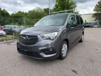 Gebraucht Opel Combo Elegance 131 PS (96 kW) 2022 Mondstein grau/e:vulkan grau Van / Kleinbus
