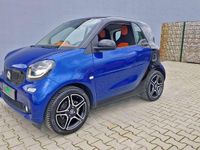 Gebraucht Smart ForTwo Coupé Passion 90 PS (66 kW) 2016 Schwarz / blau Kleinwagen