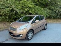 Gebraucht Kia Venga Attract 90 PS (66 kW) 2011 Gold Kleinwagen