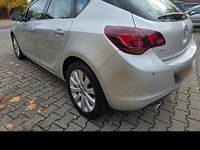 Gebraucht Opel Astra Innovation 179 PS (131 kW) 2010 Silber Kombi