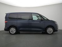 Gebraucht VW Multivan Life 150 PS (110 kW) 2025 Starlightblue Van