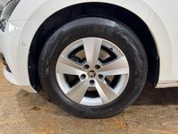Gebraucht Skoda Superb 150 PS (110 kW) 2021 Weiß Kombi