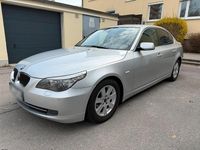 Second-hand BMW 523 2007 Argintiu Berlinǎ