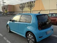 Używany VW e-up! Style 61 kW (83 KM) 2021 Niebieski Hatchback