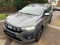 Gebraucht Dacia Jogger Expression 110 PS (80 kW) 2024 Grau Van / Kleinbus