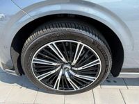 Gebraucht XPENG G9 405 kW (551 PS) 2025 Grau SUV