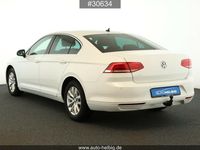 Gebraucht VW Passat Comfortline 150 PS (110 kW) 2017 Weiß Limousine