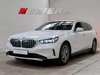 Gebraucht BMW 540 303 PS (222 kW) 2025 Alpinweiss iii Kombi