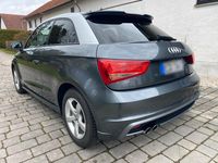 Gebraucht Audi A1 S-Line 125 PS (91 kW) 2011 Grau Kleinwagen