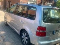 Gebraucht VW Touran 2006 Silber Van / Kleinbus