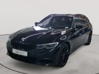 Gebraucht BMW 330 M Sport 184 PS (135 kW) 2021 Saphirschwarz metallic Kombi