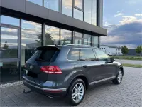 Gebraucht VW Touareg Terrain Tech 262 PS (192 kW) 2016 Grau SUV