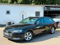 Gebraucht Audi A4 Sport 136 PS (100 kW) 2023 Schwarz Kombi