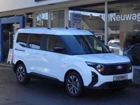 Neu Ford Tourneo Courier Titanium 125 PS (91 kW) 2026 Frozen white Van / Kleinbus