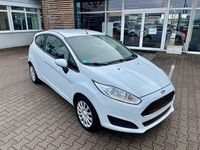 Gebraucht Ford Fiesta Trend 60 PS (44 kW) 2016 Weiß Kleinwagen