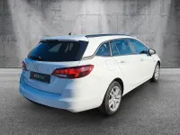 Usata Opel Astra Edition 122 CV (89 kW) 2022 Bianco Utilitaria