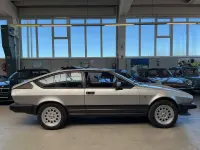 Gebraucht Alfa Romeo GTV 158 PS (116 kW) 1985 Grigio chiaro metallizzato Coupé
