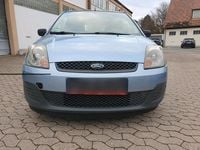 Gebraucht Ford Fiesta 60 PS (44 kW) 2006 Blau Kleinwagen