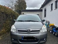 Gebraucht Toyota Corolla Verso 110 PS (80 kW) 2006 Silber Van / Kleinbus