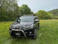 Używany Toyota HiLux 150 KM (110 kW) 2017 Czarny Pickup