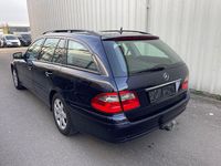 Gebraucht Mercedes E220 Classic 170 PS (125 kW) 2007 Blau Kombi