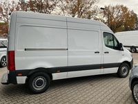 Gebraucht Mercedes E-Sprinter 85 kW (116 PS) 2023 Arktikweiß Van