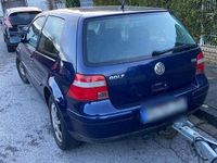 Gebraucht VW Golf IV 101 PS (74 kW) 2003 Blau Kleinwagen
