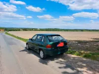 Gebraucht Opel Astra 75 PS (55 kW) 1998 Grün Limousine