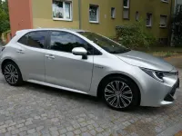 Gebraucht Toyota Corolla Hybrid Team 98 PS (72 kW) 2021 Precious silver Limousine