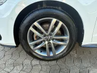 Gebraucht VW Touran R-line 150 PS (110 kW) 2025 Pure white Van / Kleinbus