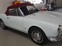 Gebraucht Alfa Romeo Giulia Spider 90 PS (66 kW) 1962 Weiß Cabrio