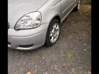 Gebraucht Toyota Yaris 80 PS (58 kW) 2005 Silber Kleinwagen